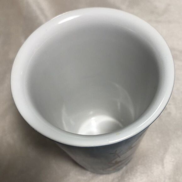 SNOWMEN CERAMIC cup with lid. 3 Snowmen. Never used. NWOT - Picture 3 of 7